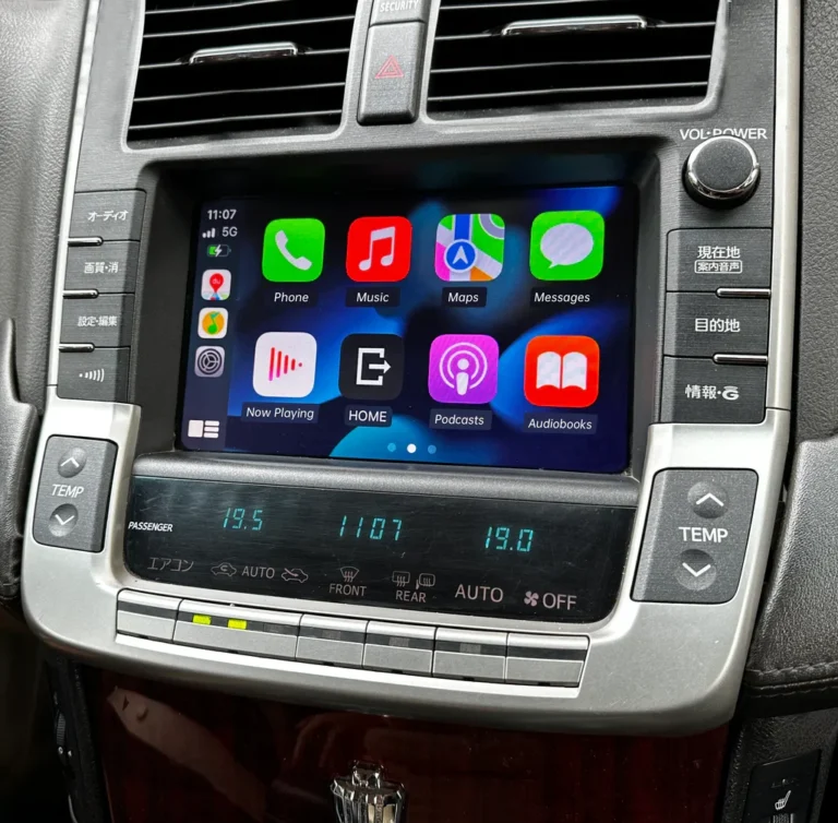 toyota crown s200 carplay kit 1.webp